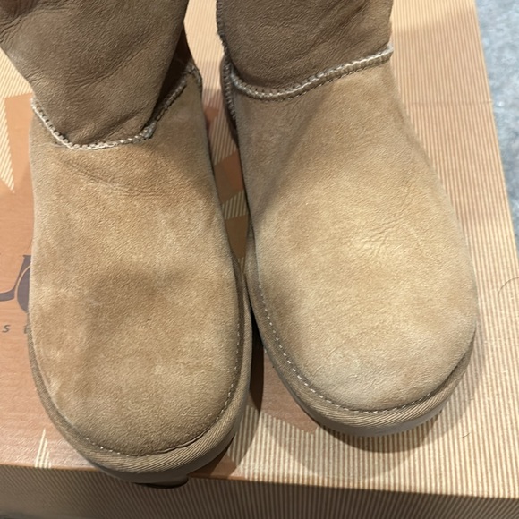 Bailey Button Over the Knee Ugg Boots - Picture 5 of 9